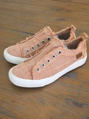 Blowfish Slip-On Canvas Sneakers in Rose Pink